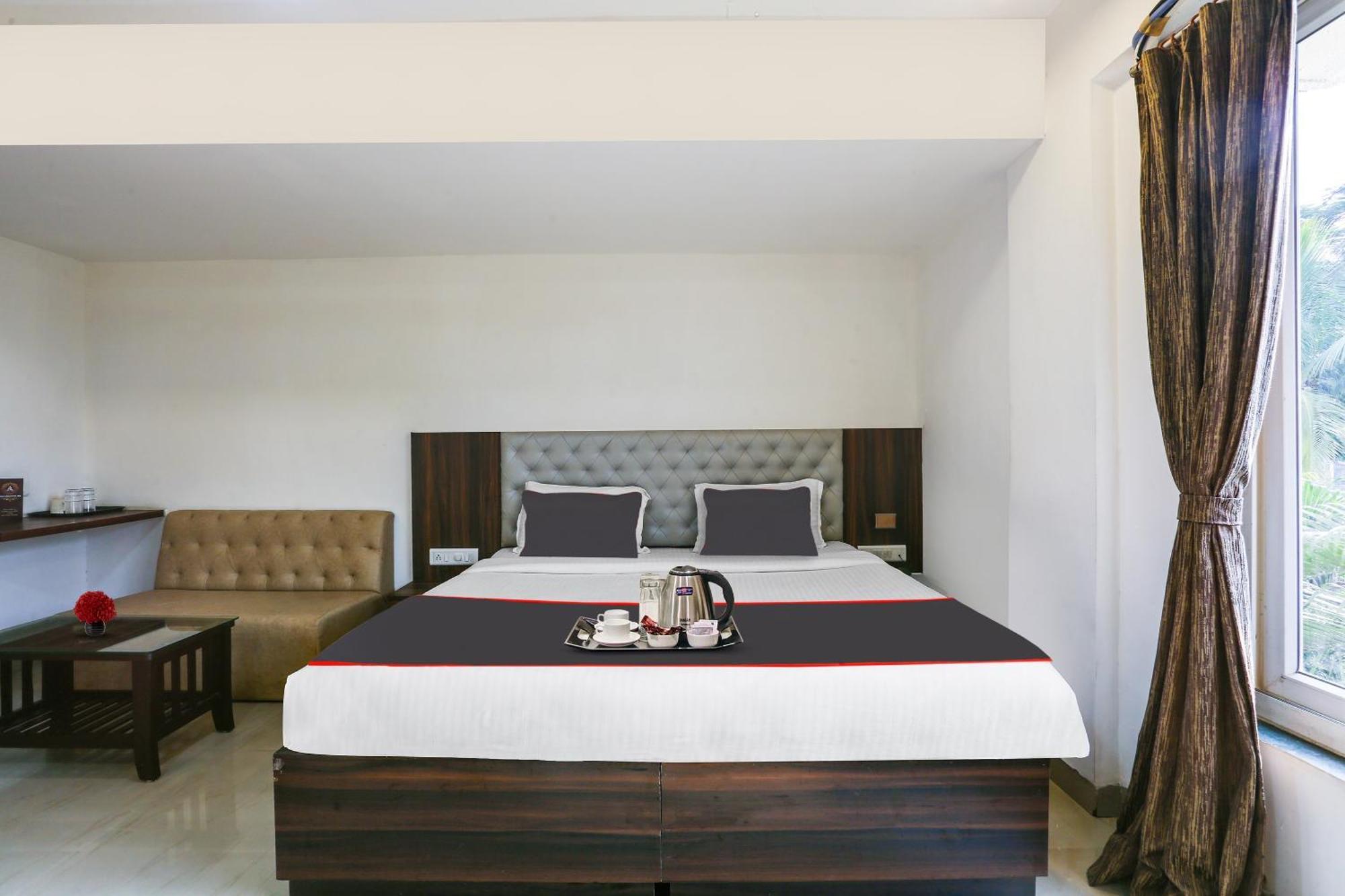 Capital O Arsh Executive Inn 孟买 外观 照片