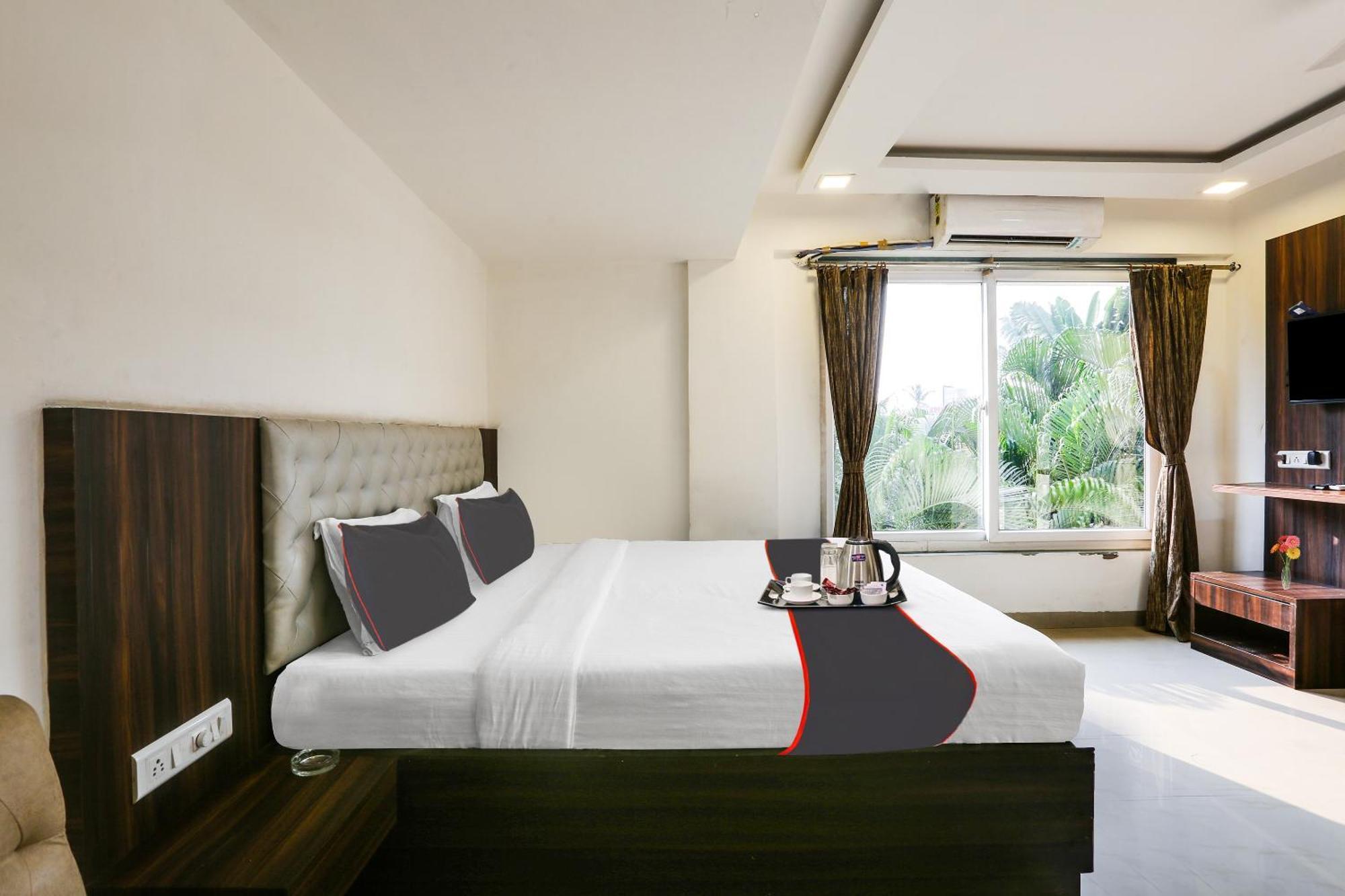 Capital O Arsh Executive Inn 孟买 外观 照片
