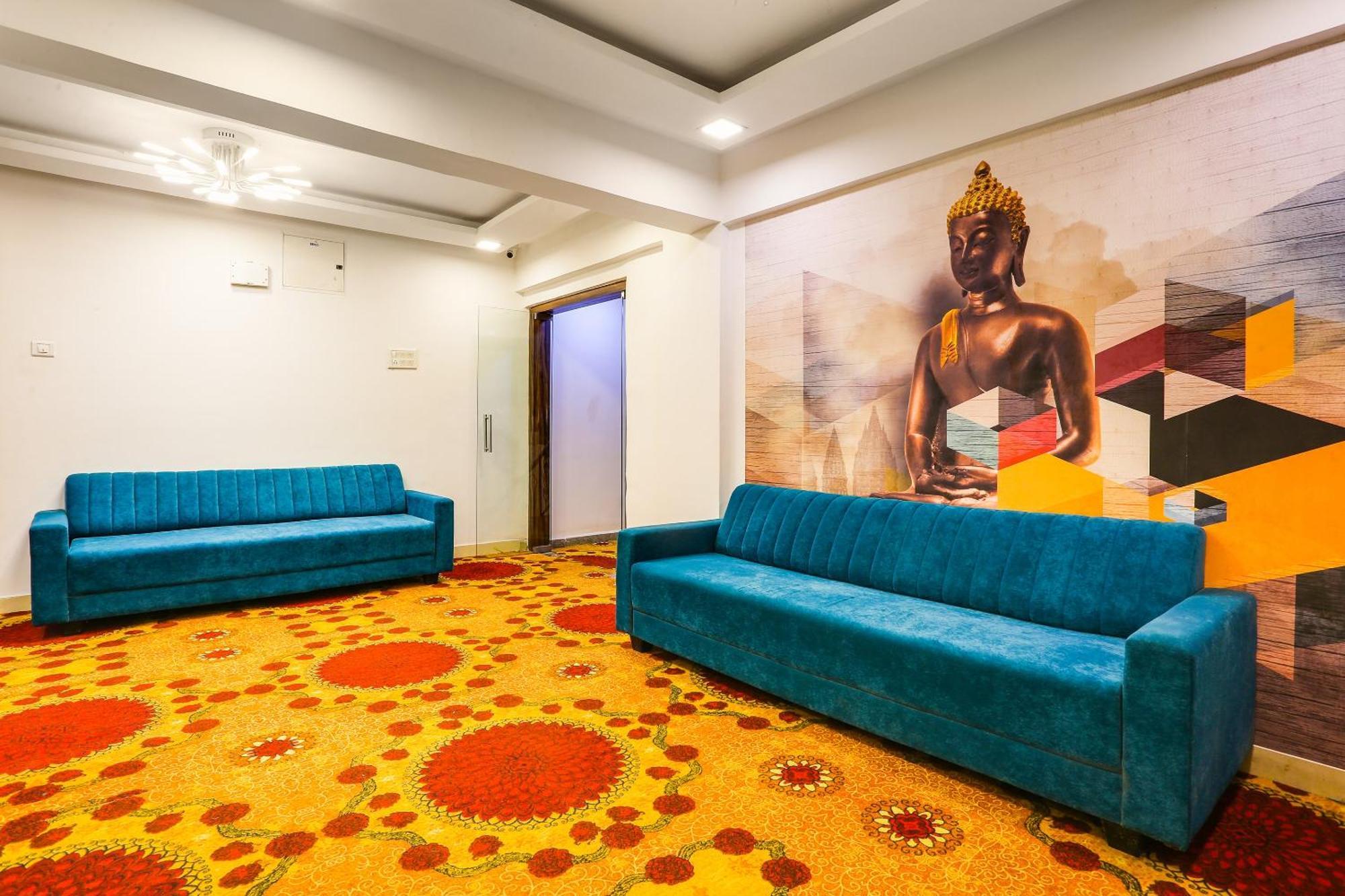 Capital O Arsh Executive Inn 孟买 外观 照片
