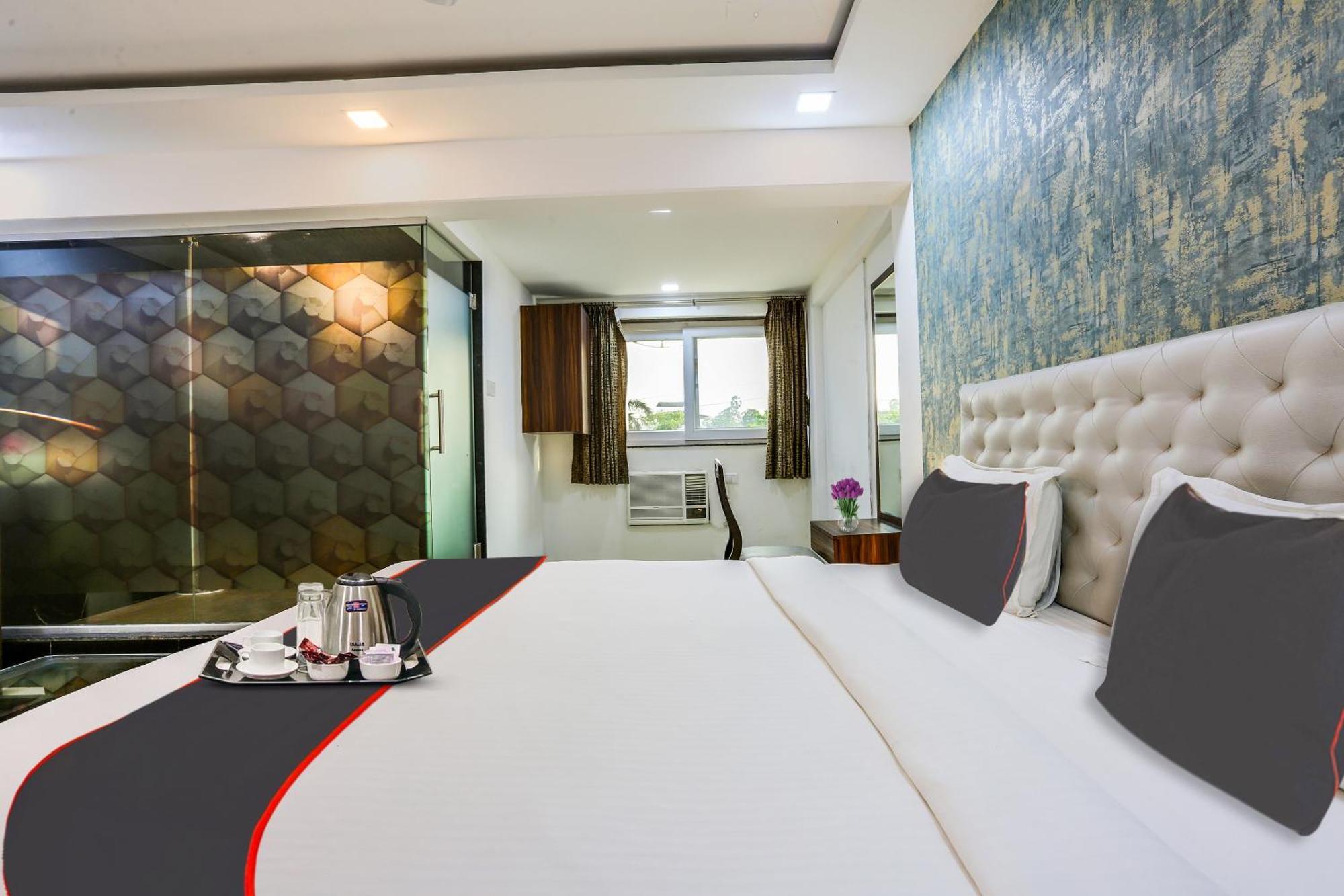 Capital O Arsh Executive Inn 孟买 外观 照片